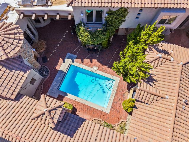 8820 Gypsy Drive NE, Albuquerque, NM 87122