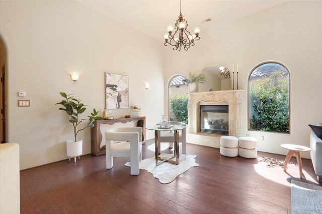 8820 Gypsy Drive NE, Albuquerque, NM 87122