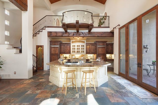 8820 Gypsy Drive NE, Albuquerque, NM 87122