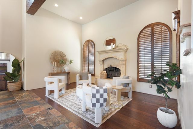 8820 Gypsy Drive NE, Albuquerque, NM 87122