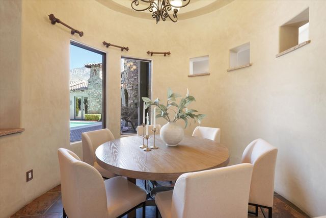 8820 Gypsy Drive NE, Albuquerque, NM 87122