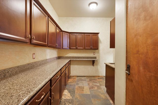 8820 Gypsy Drive NE, Albuquerque, NM 87122