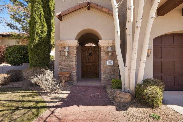 8820 Gypsy Drive NE, Albuquerque, NM 87122