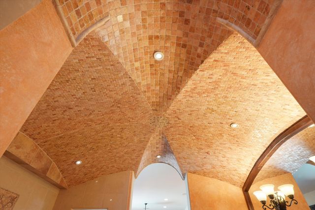 8820 Gypsy Drive NE, Albuquerque, NM 87122