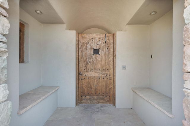 8820 Gypsy Drive NE, Albuquerque, NM 87122