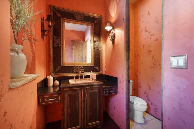 8820 Gypsy Drive NE, Albuquerque, NM 87122