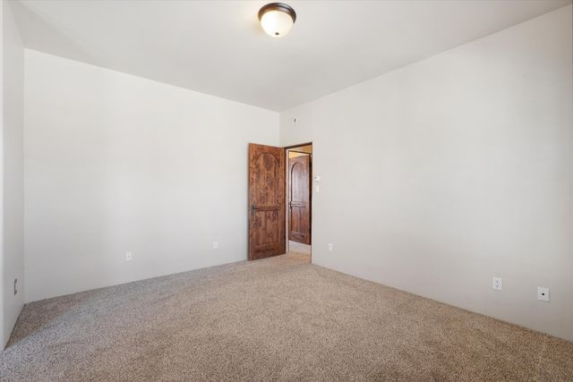 8820 Gypsy Drive NE, Albuquerque, NM 87122