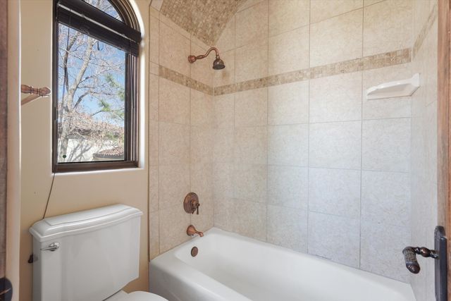 8820 Gypsy Drive NE, Albuquerque, NM 87122