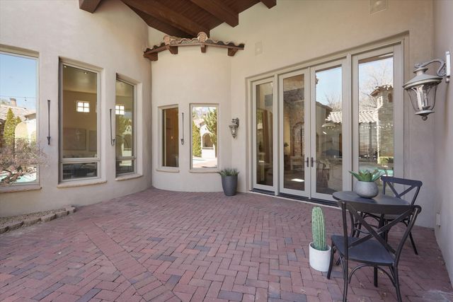 8820 Gypsy Drive NE, Albuquerque, NM 87122