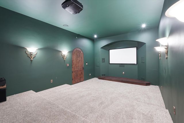 8820 Gypsy Drive NE, Albuquerque, NM 87122