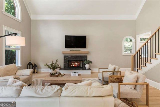 957 Saint Lyonn Courts, Marietta, GA 30068