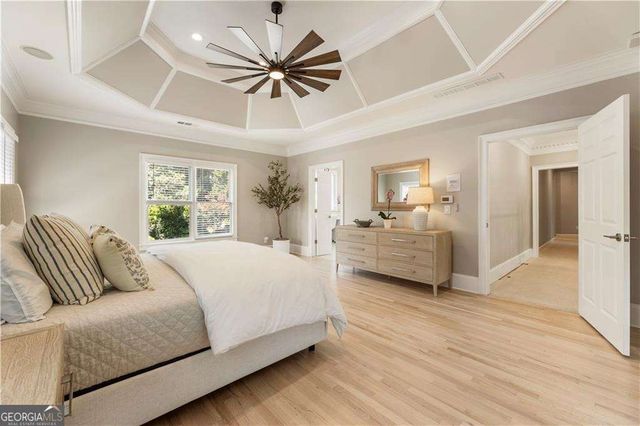 957 Saint Lyonn Courts, Marietta, GA 30068