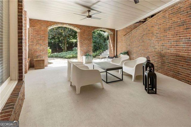 957 Saint Lyonn Courts, Marietta, GA 30068