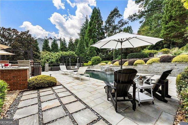 957 Saint Lyonn Courts, Marietta, GA 30068