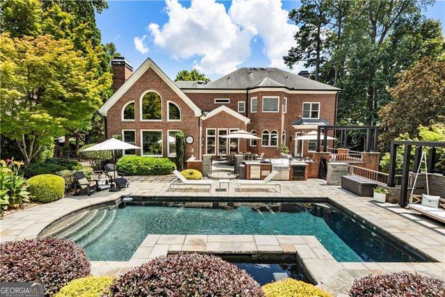 957 Saint Lyonn Courts, Marietta, GA 30068