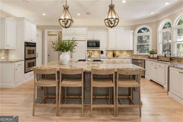 957 Saint Lyonn Courts, Marietta, GA 30068