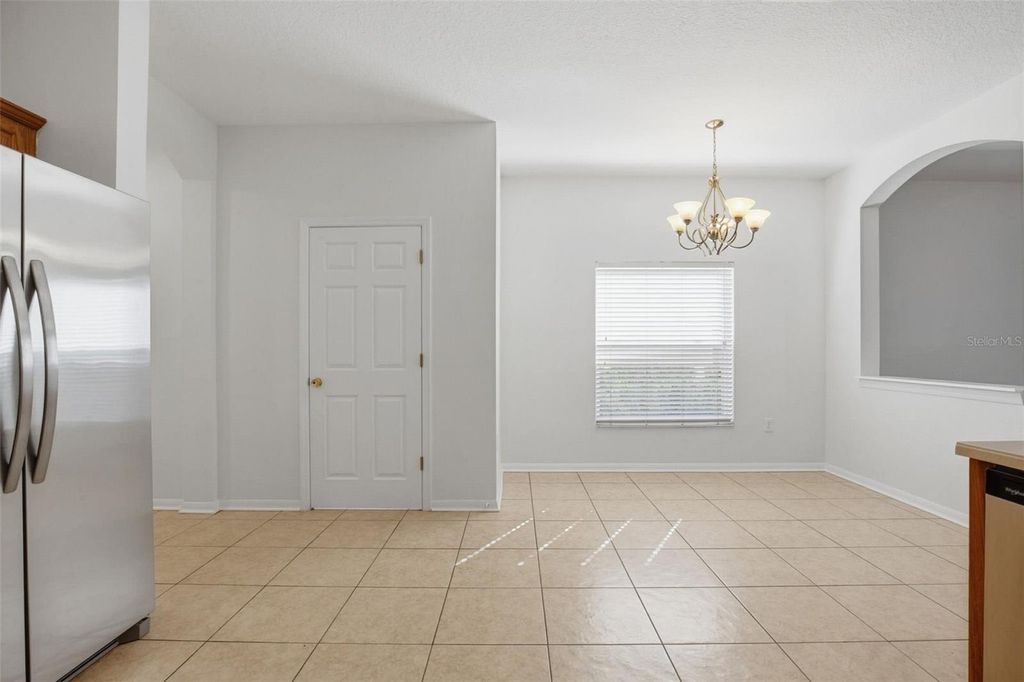 Image 11 of property listing at 1125 ANDREW AVILES CIRCLE, Tampa, FL 33619
