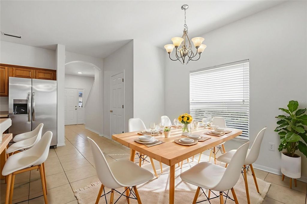 Image 4 of property listing at 1125 ANDREW AVILES CIRCLE, Tampa, FL 33619