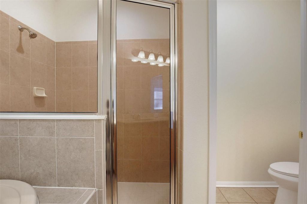 Image 32 of property listing at 1125 ANDREW AVILES CIRCLE, Tampa, FL 33619