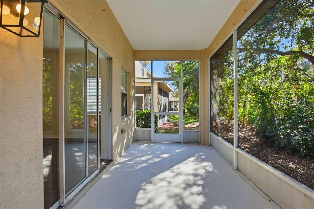 Image 34 of property listing at 1125 ANDREW AVILES CIRCLE, Tampa, FL 33619