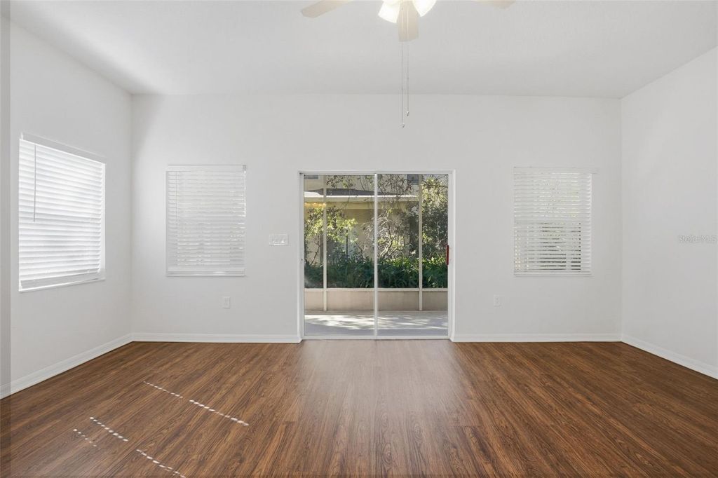 Image 8 of property listing at 1125 ANDREW AVILES CIRCLE, Tampa, FL 33619