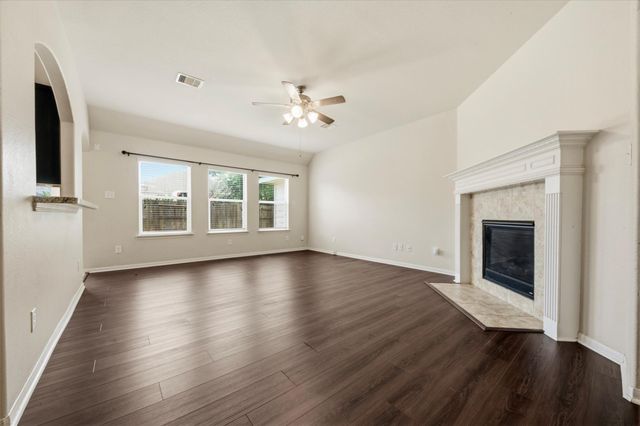 1284 Pinto Pass, Alvin, TX 77511