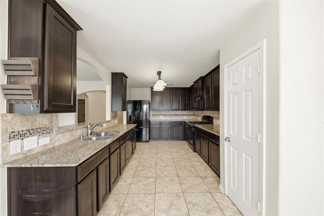 1284 Pinto Pass, Alvin, TX 77511