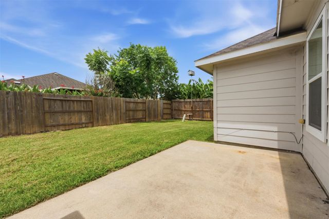 1284 Pinto Pass, Alvin, TX 77511