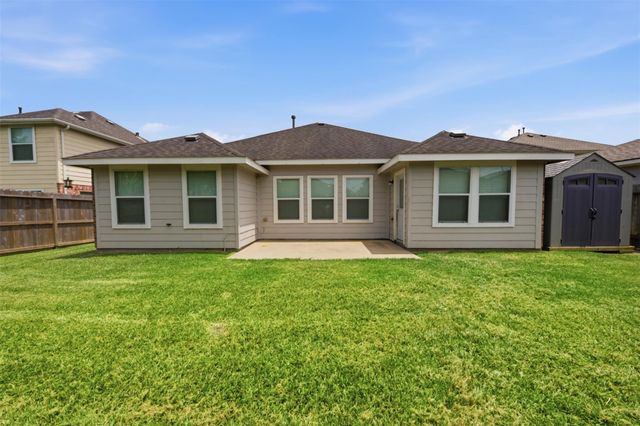 1284 Pinto Pass, Alvin, TX 77511