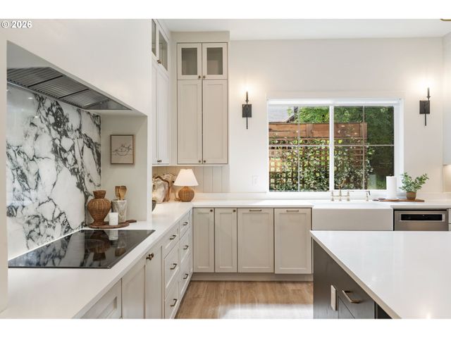 2808 Ne 58TH St, Vancouver, WA 98663