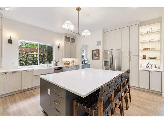 2808 Ne 58TH St, Vancouver, WA 98663