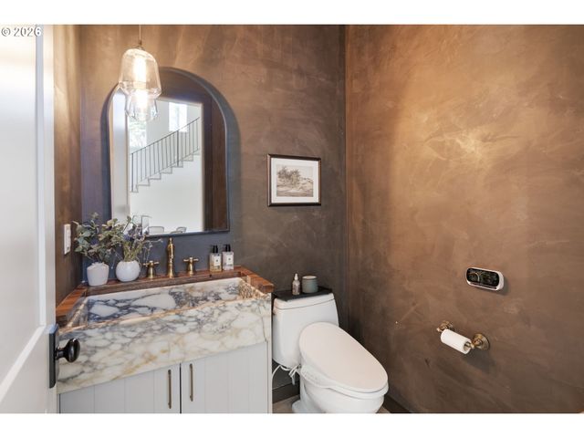 2808 Ne 58TH St, Vancouver, WA 98663