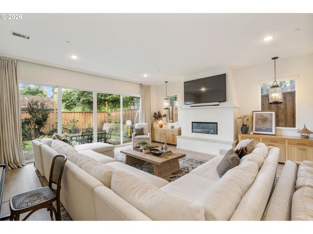 2808 Ne 58TH St, Vancouver, WA 98663