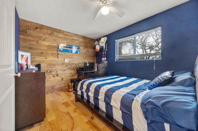 301 Green Acres DR, Wimberley, TX 78676