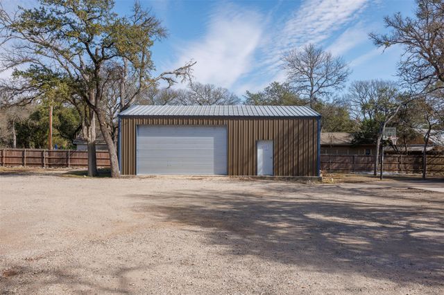 301 Green Acres DR, Wimberley, TX 78676