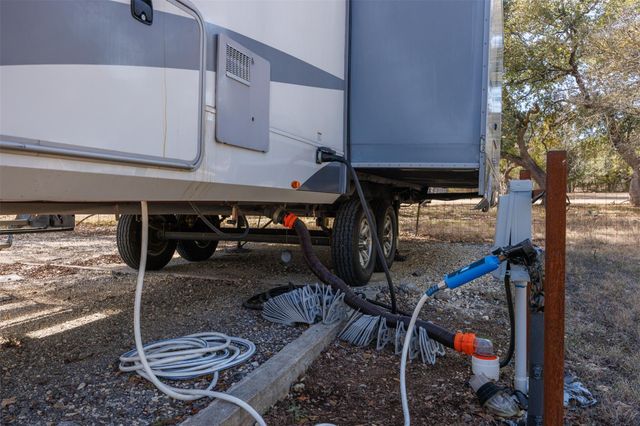 301 Green Acres DR, Wimberley, TX 78676