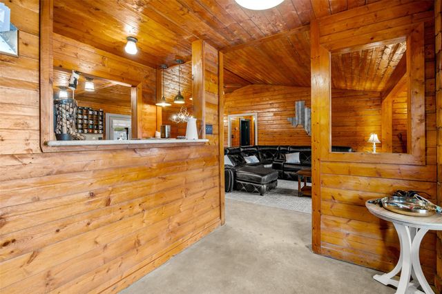 301 Green Acres DR, Wimberley, TX 78676