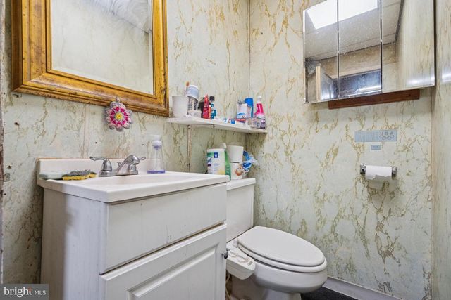 4029, 4031, 4033 LANCASTER AVE, Philadelphia, PA 19104