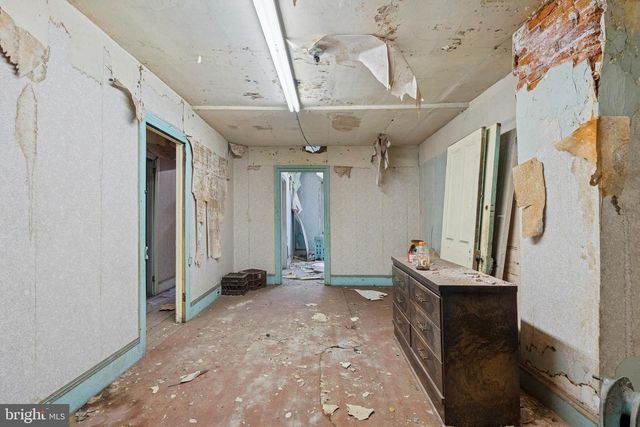 4029, 4031, 4033 LANCASTER AVE, Philadelphia, PA 19104