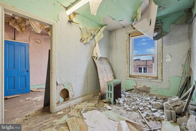 4029, 4031, 4033 LANCASTER AVE, Philadelphia, PA 19104