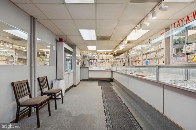 4029, 4031, 4033 LANCASTER AVE, Philadelphia, PA 19104