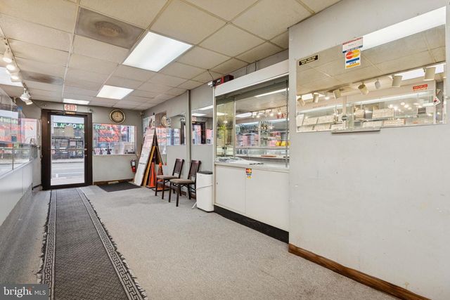 4029, 4031, 4033 LANCASTER AVE, Philadelphia, PA 19104