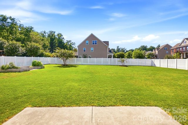 2017 Topaz Plaza, Davidson, NC 28036