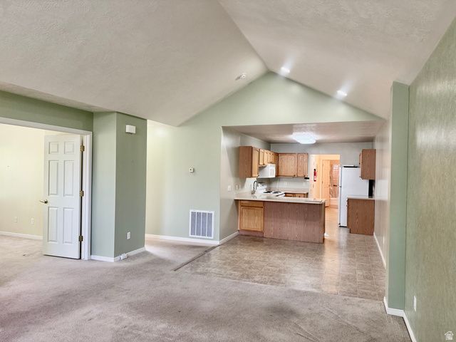 2104 W JORDAN VILLA DR, West Jordan, UT 84088
