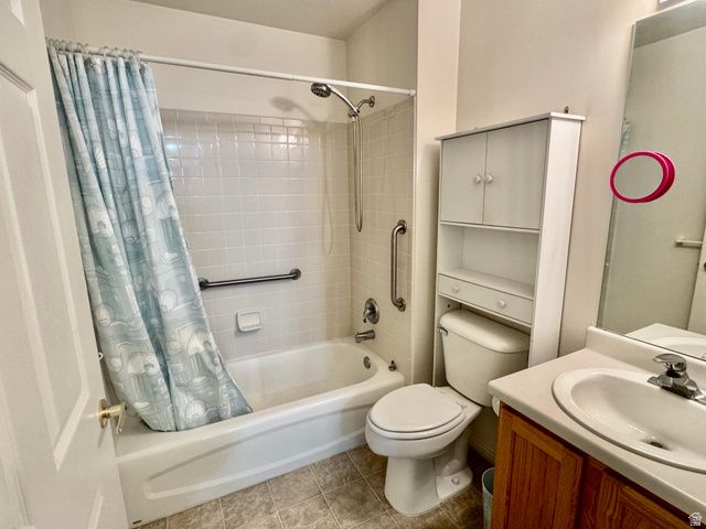 2104 W JORDAN VILLA DR, West Jordan, UT 84088