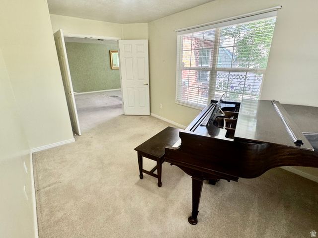 2104 W JORDAN VILLA DR, West Jordan, UT 84088