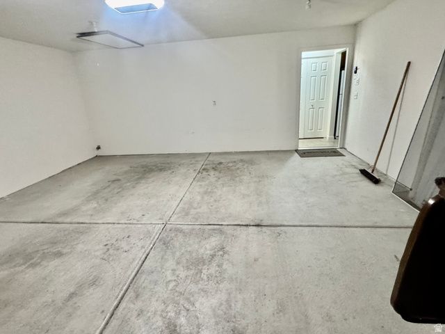2104 W JORDAN VILLA DR, West Jordan, UT 84088