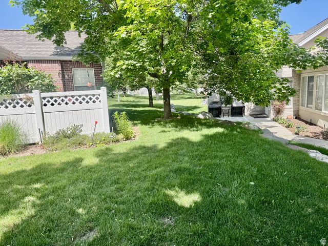 2104 W JORDAN VILLA DR, West Jordan, UT 84088