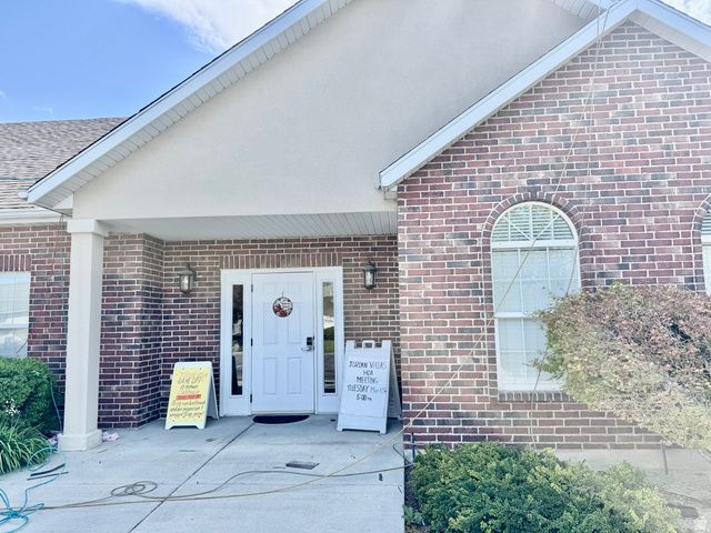 2104 W JORDAN VILLA DR, West Jordan, UT 84088