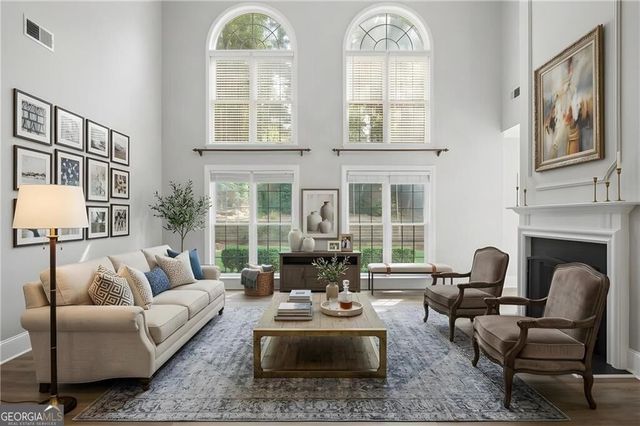 1983 Wellesley Trace, Dunwoody, GA 30338